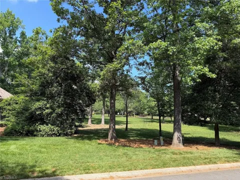 302 Millingport Lane
