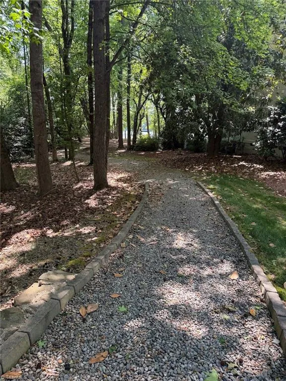 302 Millingport Lane New London, NC 28127