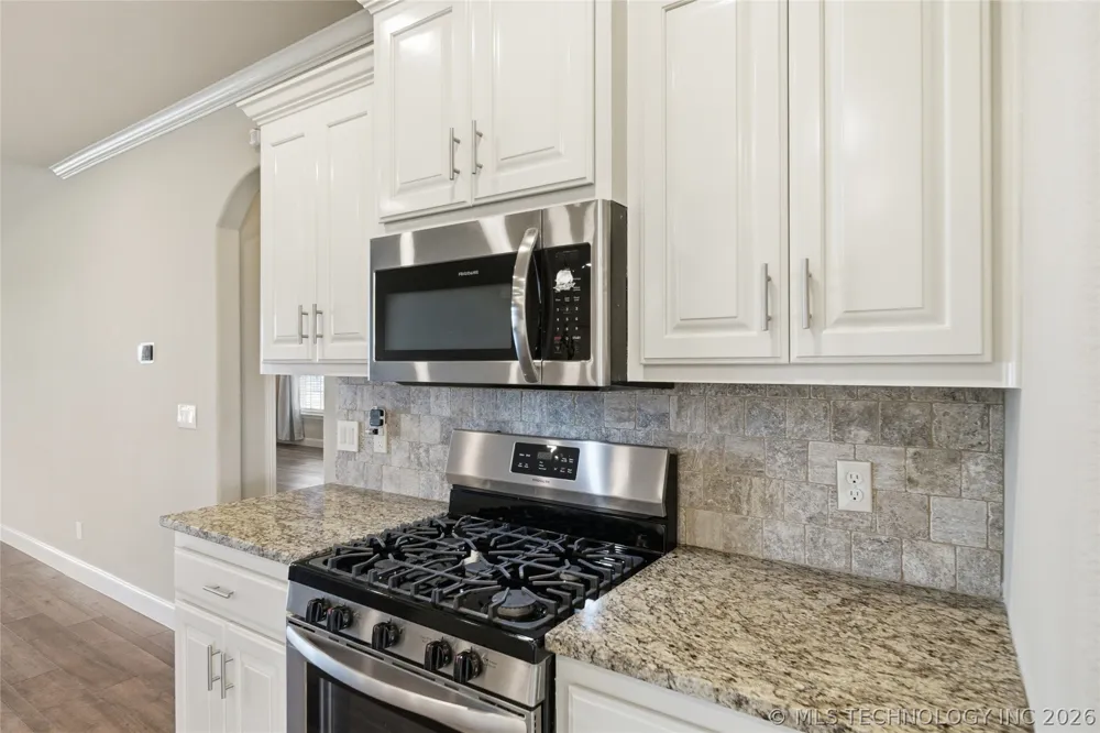 4011 E 127th Street Skiatook, OK 74070