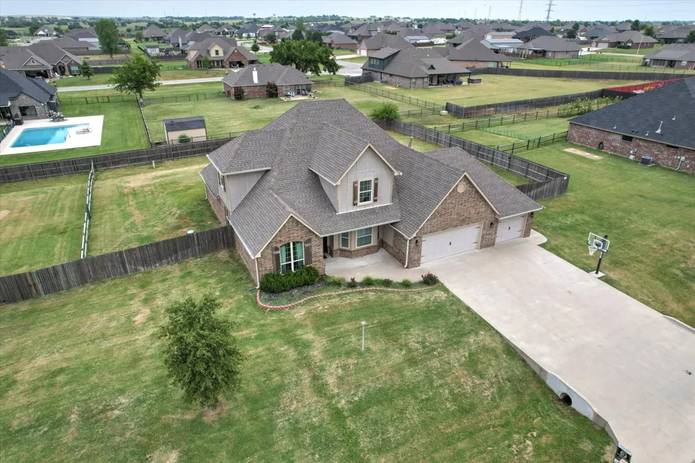 4011 E 127th Street Skiatook, OK 74070