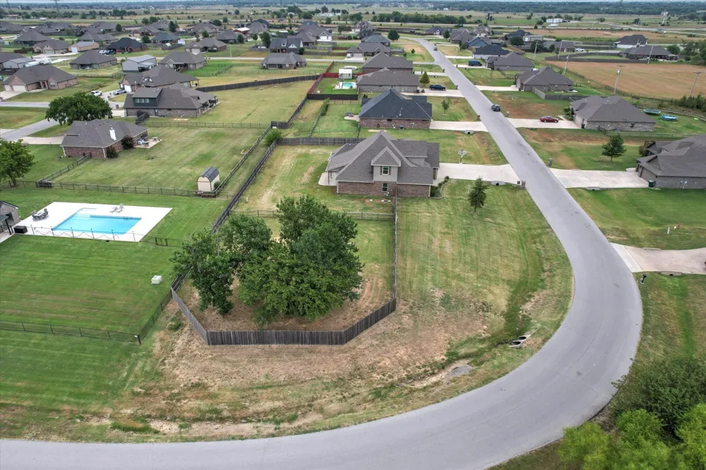 4011 E 127th Street Skiatook, OK 74070