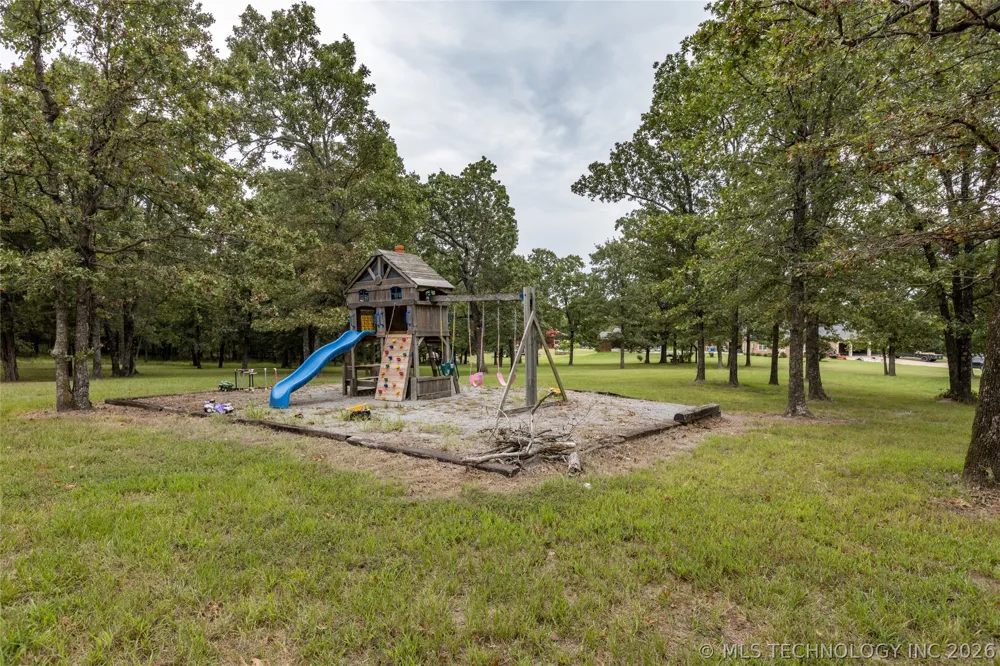 12717 S Chisolm Caddo, OK 74729