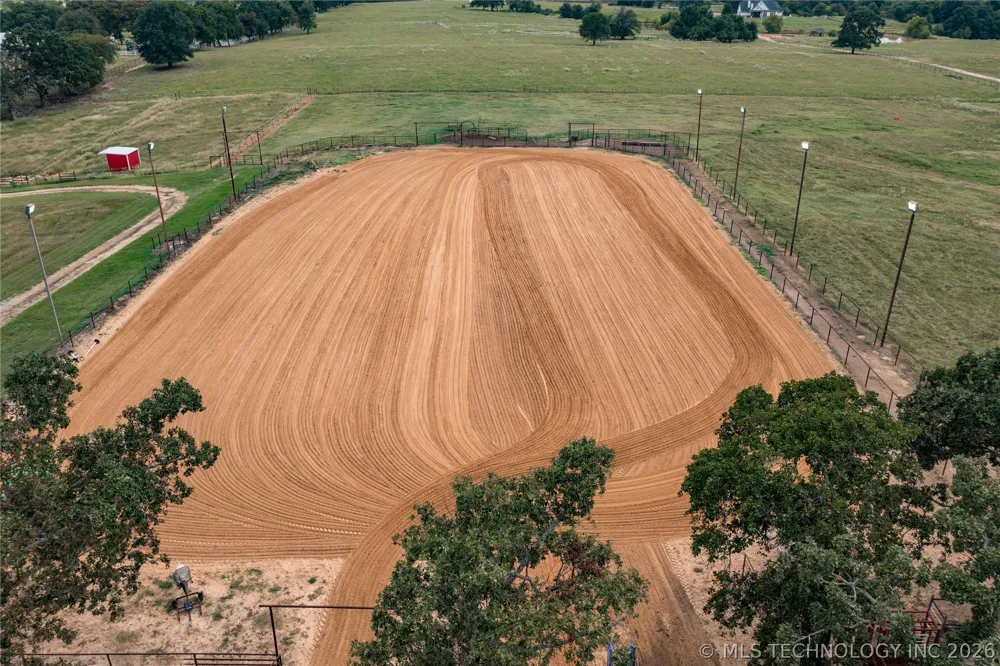 12717 S Chisolm Caddo, OK 74729