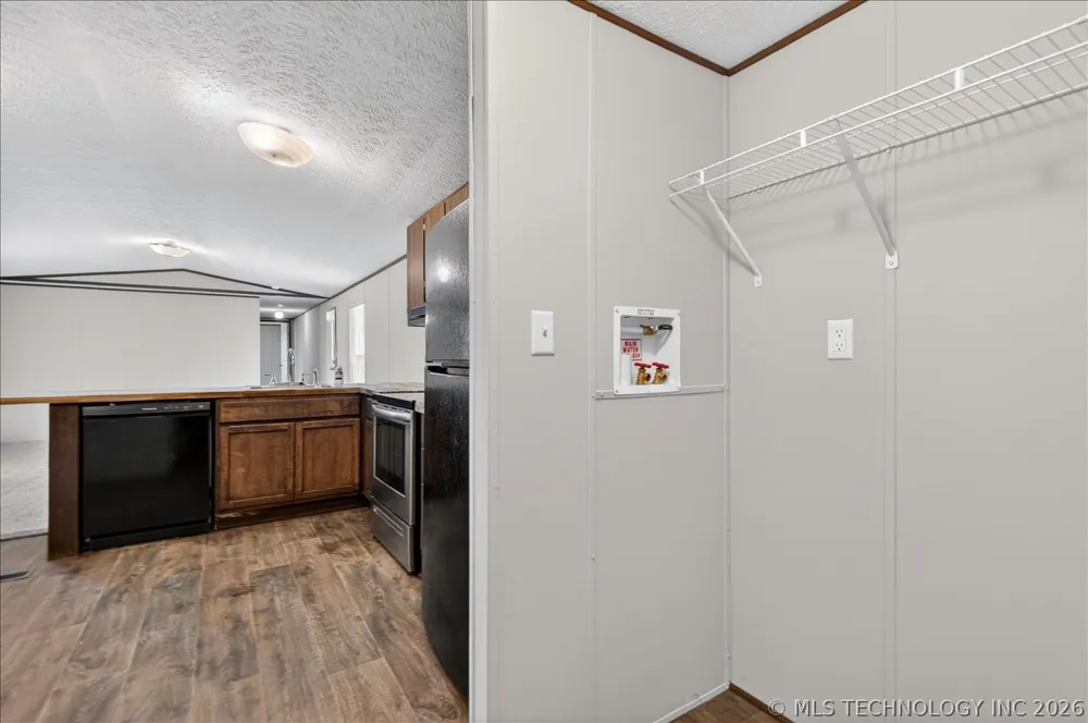 306 W Cherokee Street Delaware, OK 74027