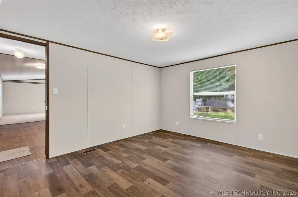 306 W Cherokee Street Delaware, OK 74027