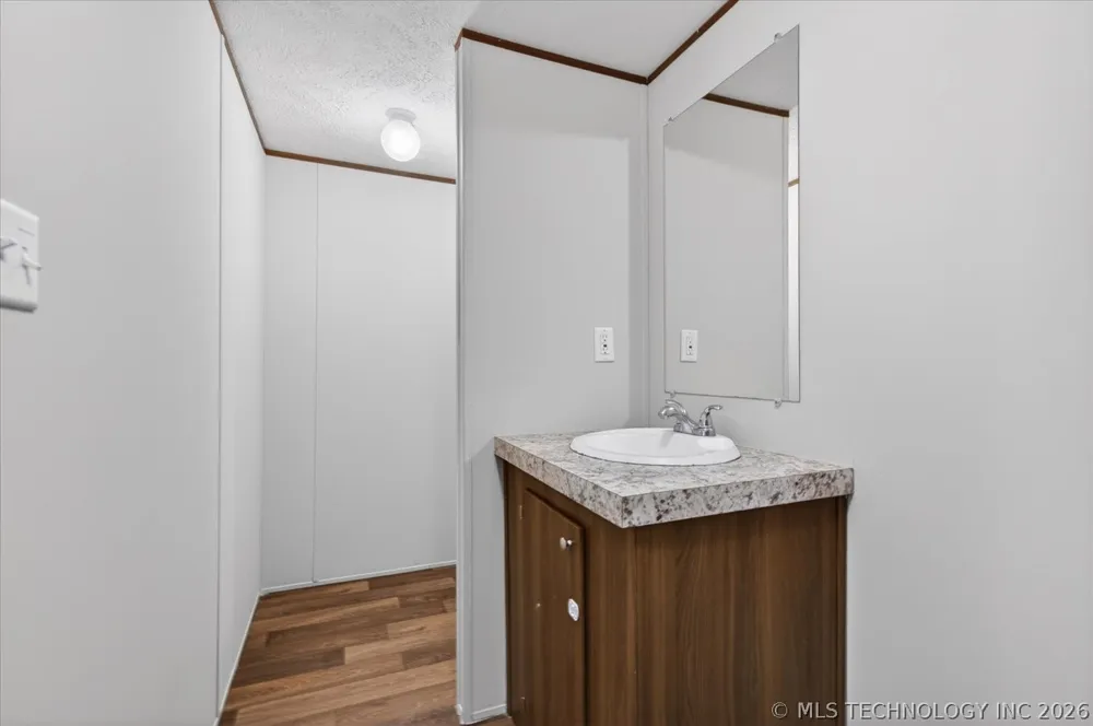 306 W Cherokee Street Delaware, OK 74027
