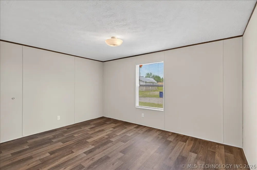 306 W Cherokee Street Delaware, OK 74027