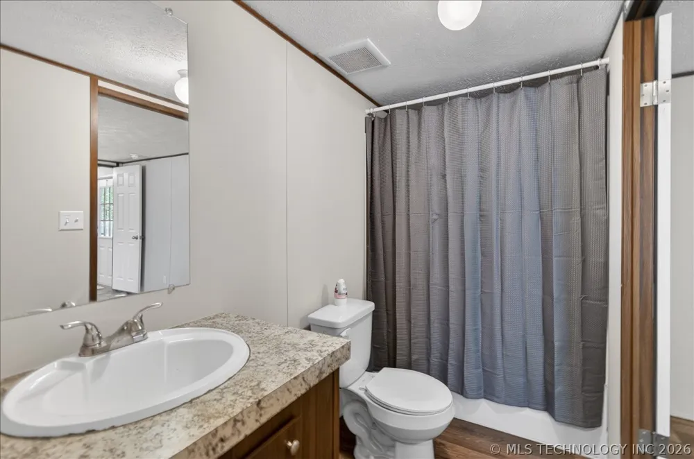306 W Cherokee Street Delaware, OK 74027