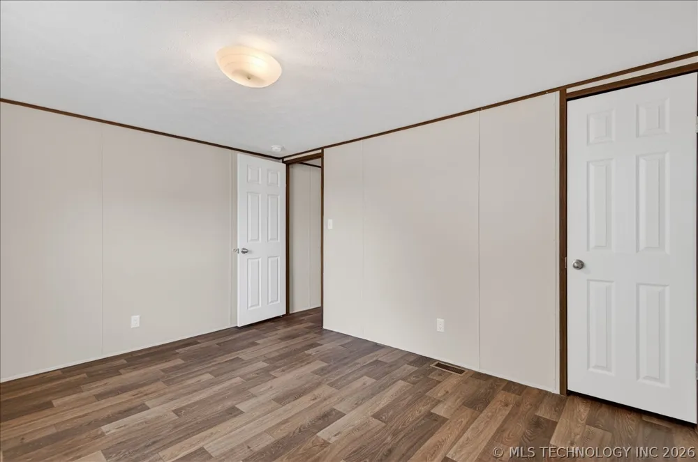 306 W Cherokee Street Delaware, OK 74027