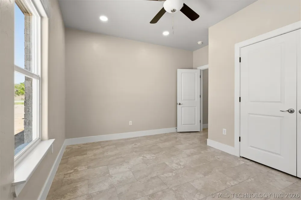 6064 Slim Pickens Lane Marietta, OK 73448