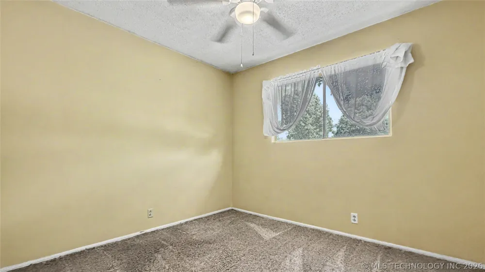 408 S Osage Street Grove, OK 74344