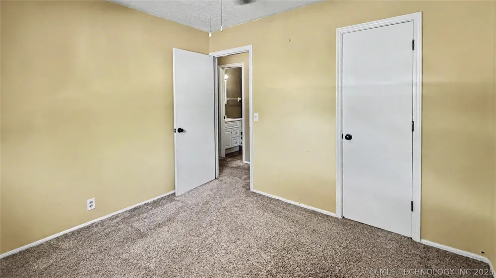 408 S Osage Street Grove, OK 74344