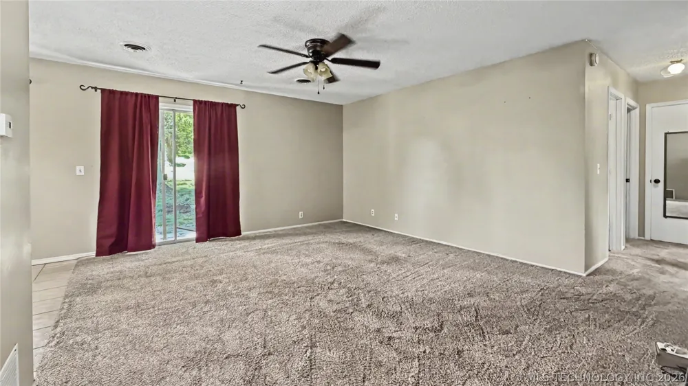 408 S Osage Street Grove, OK 74344