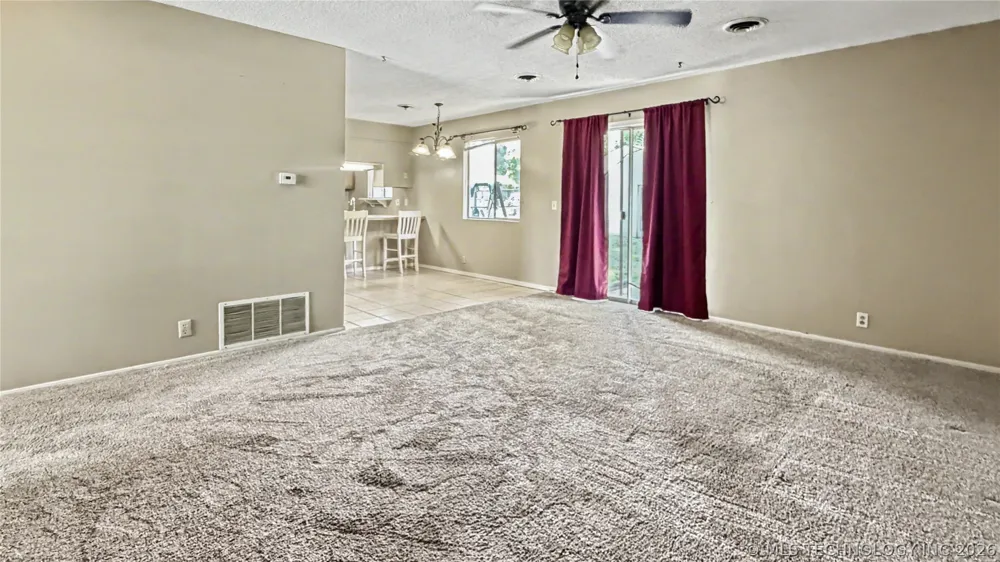408 S Osage Street Grove, OK 74344