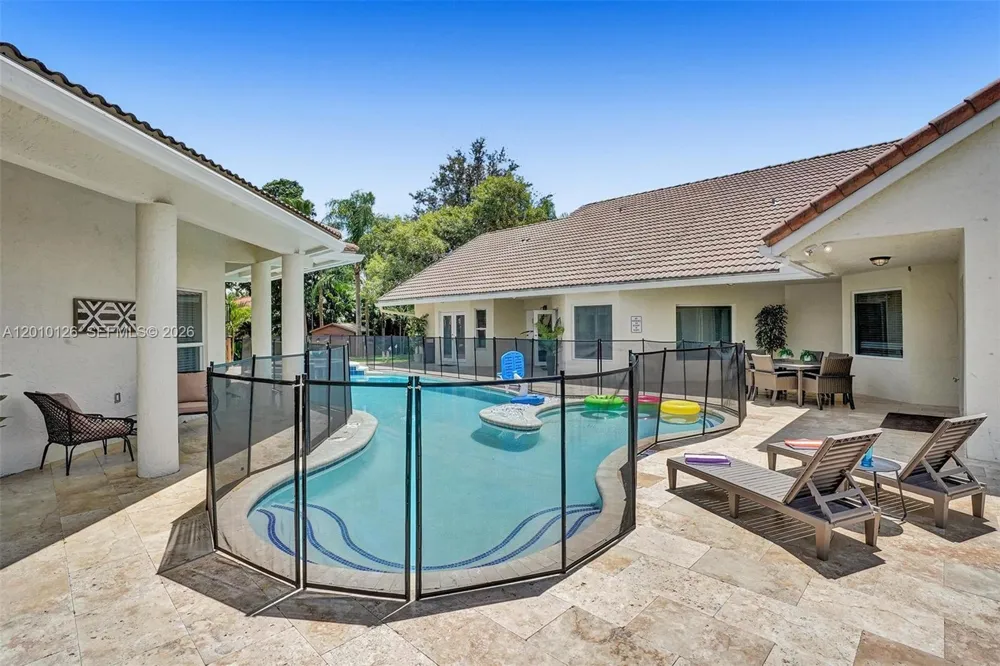 16301 SW 62nd St Southwest Ranches, FL 33331