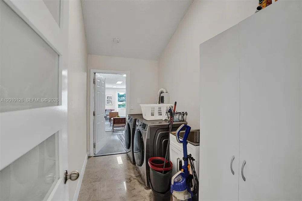 16301 SW 62nd St Southwest Ranches, FL 33331