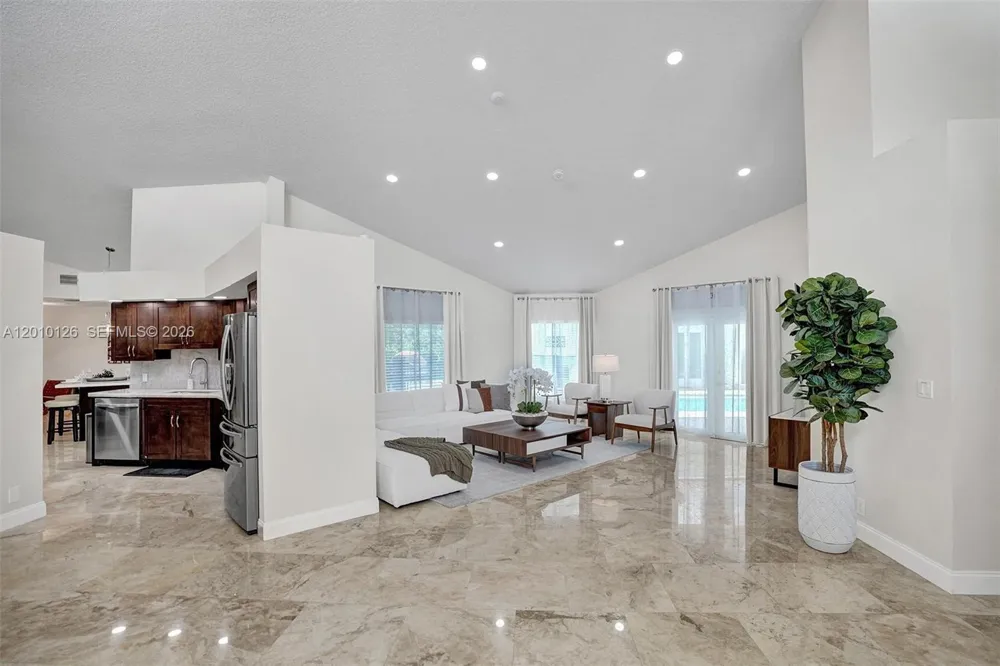 16301 SW 62nd St Southwest Ranches, FL 33331