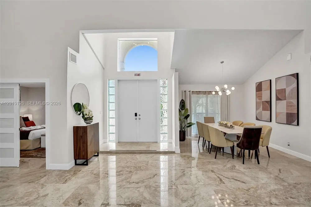 16301 SW 62nd St Southwest Ranches, FL 33331