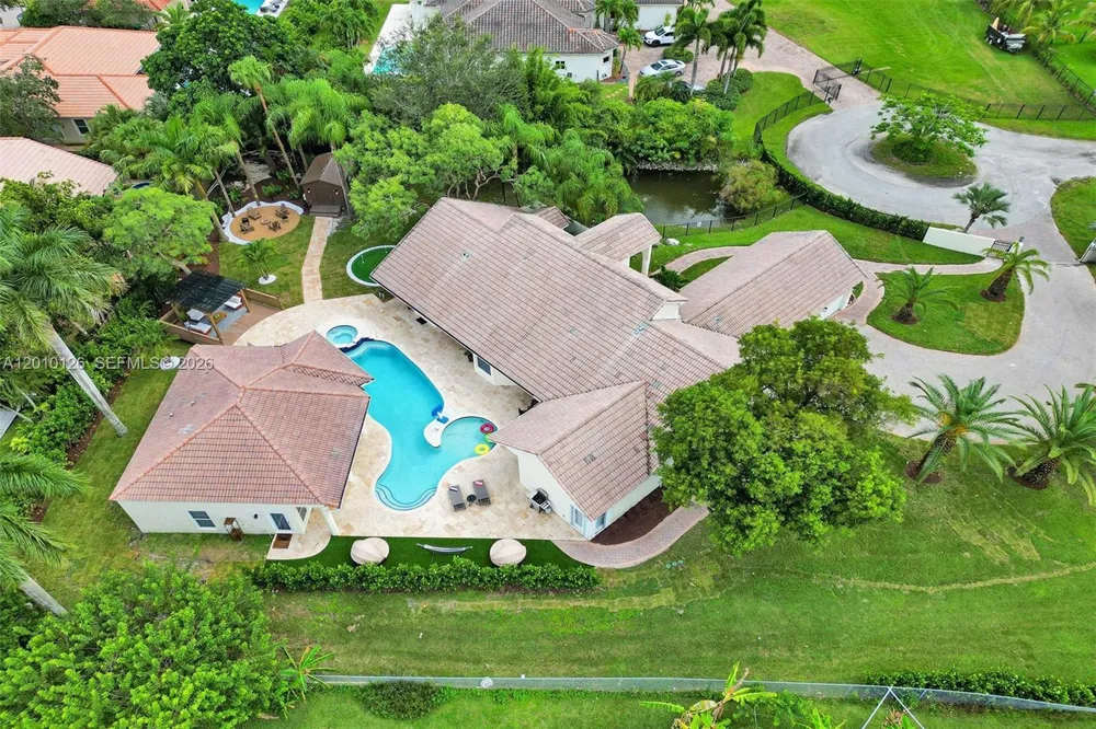 16301 SW 62nd St Southwest Ranches, FL 33331