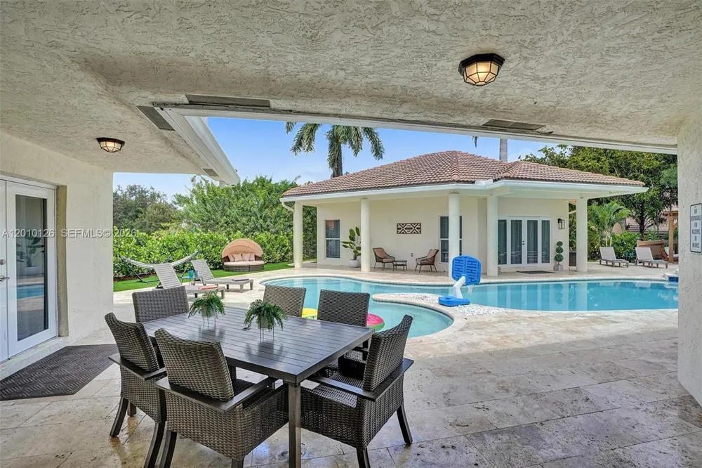 16301 SW 62nd St Southwest Ranches, FL 33331