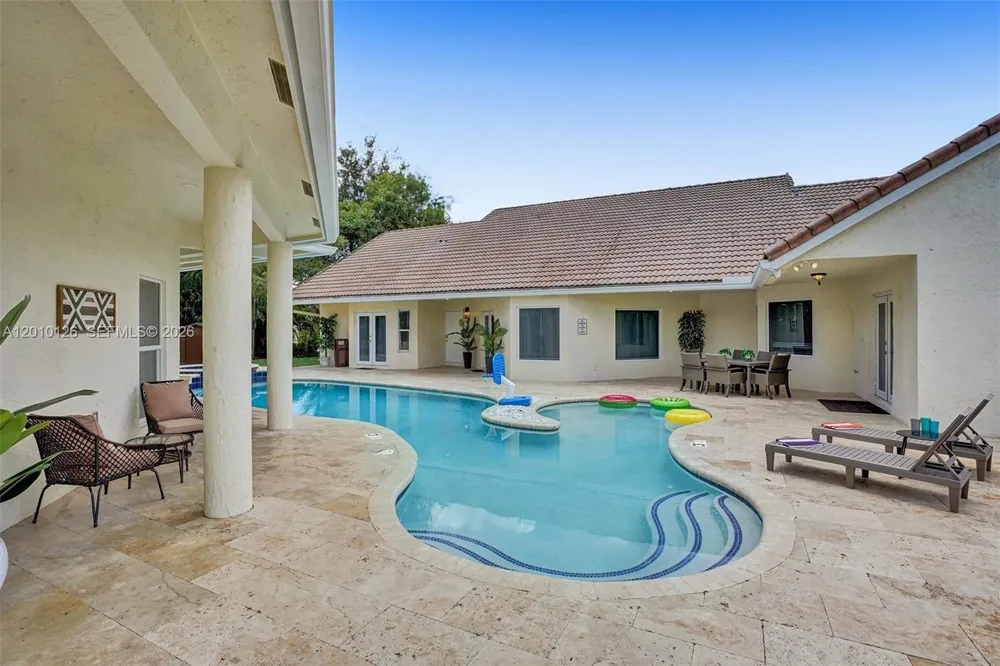 16301 SW 62nd St Southwest Ranches, FL 33331
