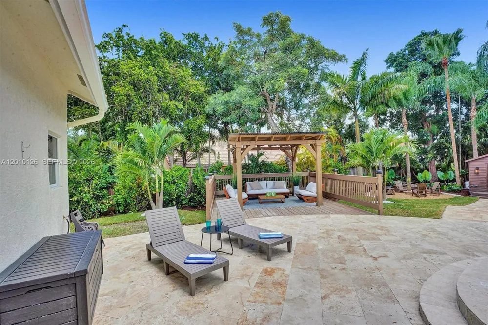 16301 SW 62nd St Southwest Ranches, FL 33331