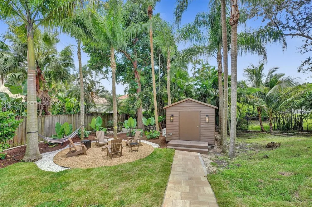 16301 SW 62nd St Southwest Ranches, FL 33331