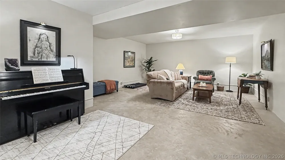 202 Alder Way Tahlequah, OK 74464