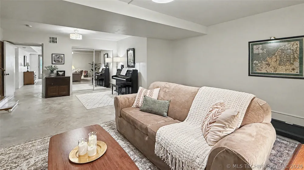 202 Alder Way Tahlequah, OK 74464