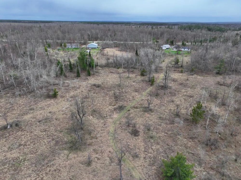 15 Finnegan Road Johannesburg, MI 49751
