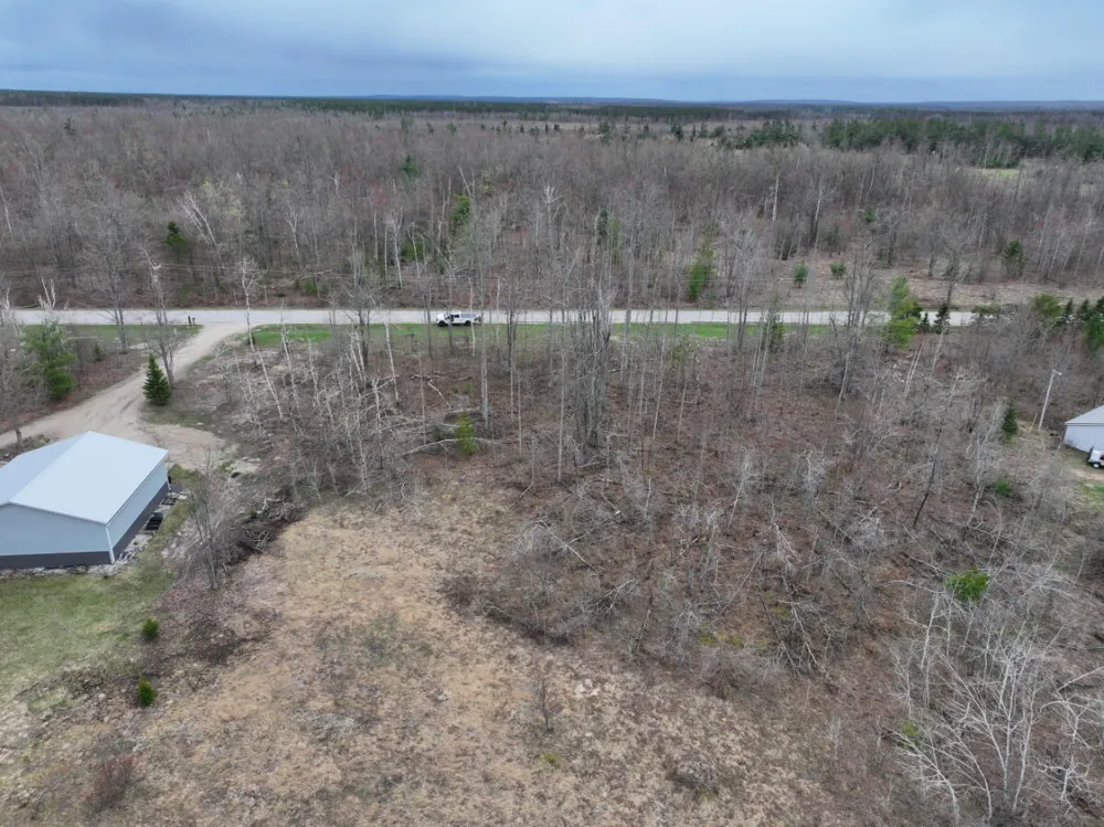 15 Finnegan Road Johannesburg, MI 49751