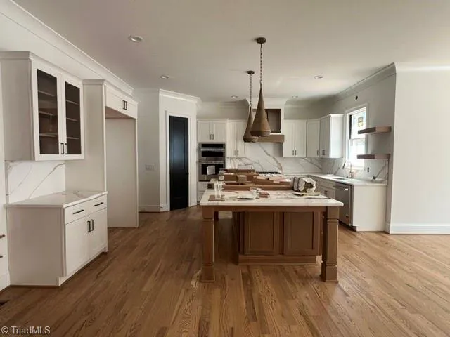 7603 Pemberley Drive Oak Ridge, NC 27310