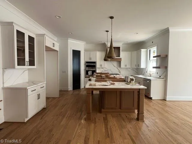 7603 Pemberley Drive Oak Ridge, NC 27310