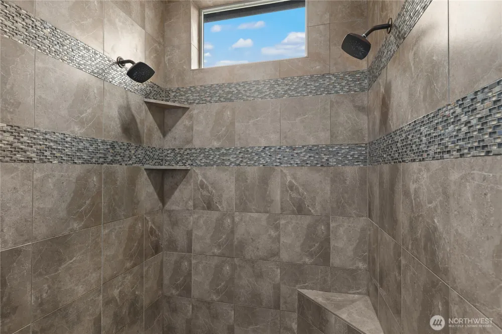 31209 218th Place SE Black Diamond, WA 98010