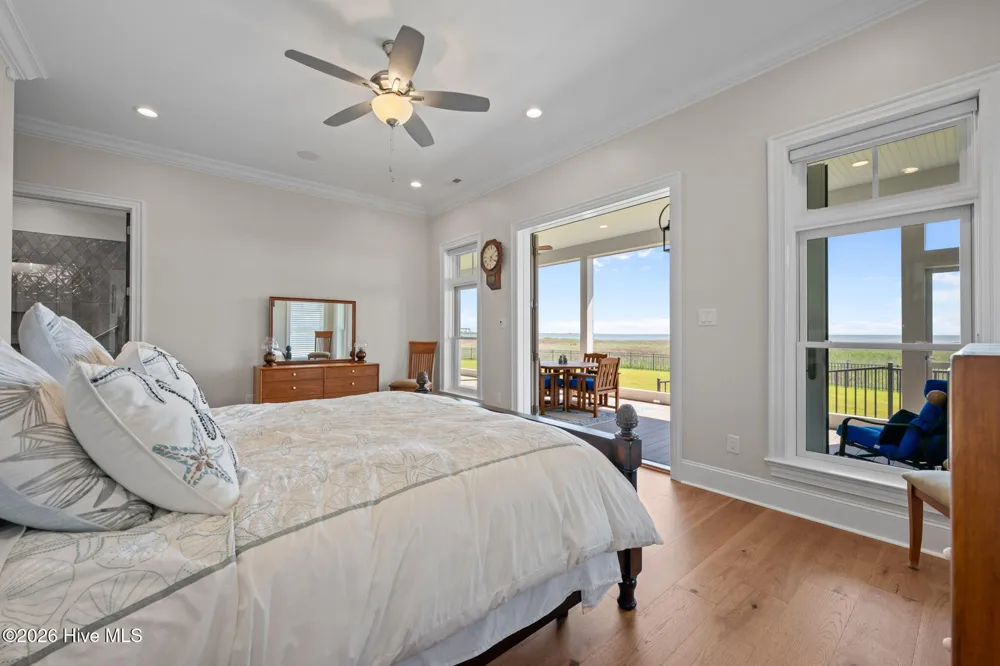 76 Soundside Drive Oriental, NC 28571