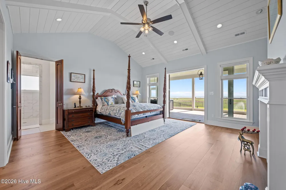 76 Soundside Drive Oriental, NC 28571
