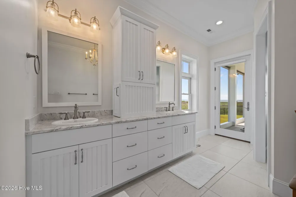 76 Soundside Drive Oriental, NC 28571