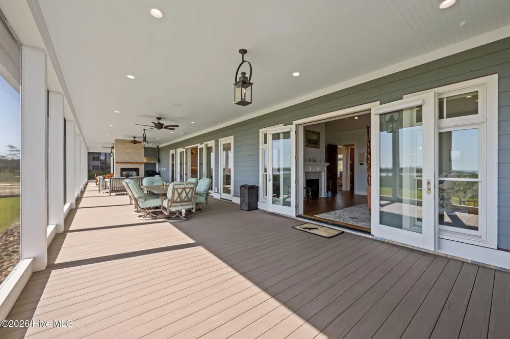 76 Soundside Drive Oriental, NC 28571