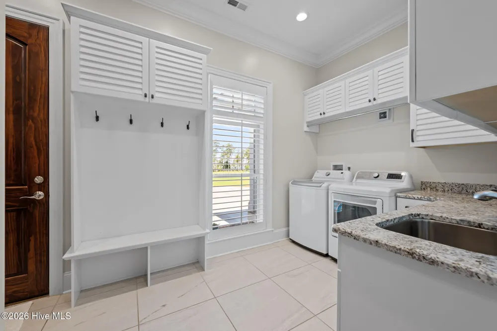 76 Soundside Drive Oriental, NC 28571