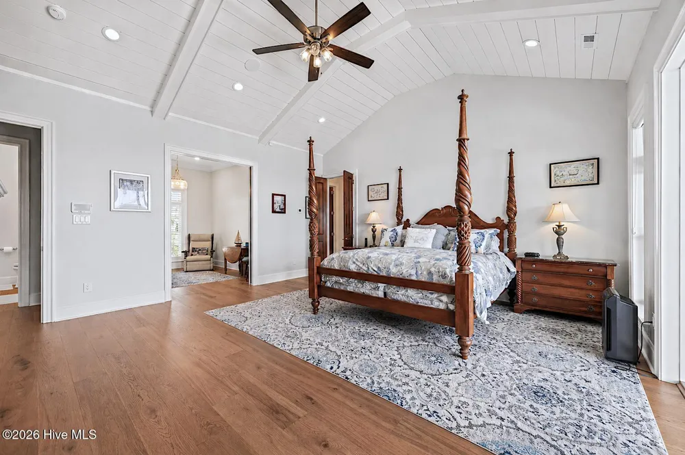 76 Soundside Drive Oriental, NC 28571