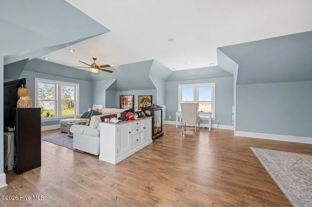 76 Soundside Drive Oriental, NC 28571