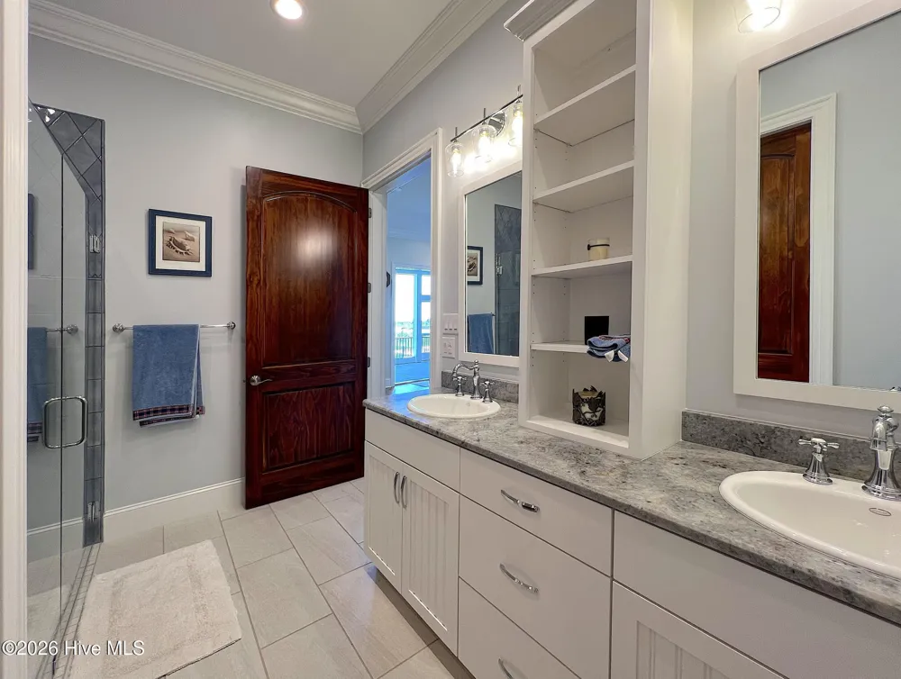 76 Soundside Drive Oriental, NC 28571
