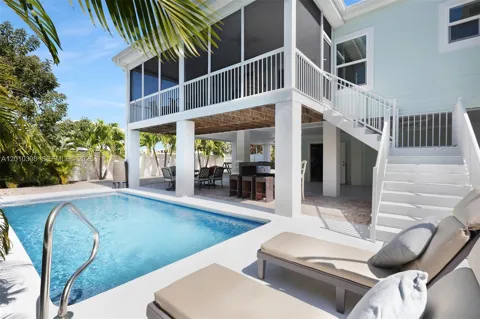 320 Calzada De Bougainville