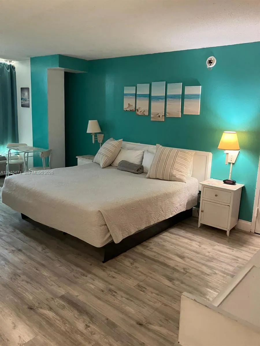 1909 S Atlantic Ave #803-804 Daytona, FL 33118