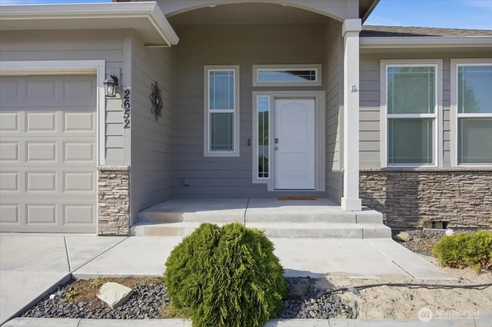 2652 W 44th Place Kennewick, WA 99337
