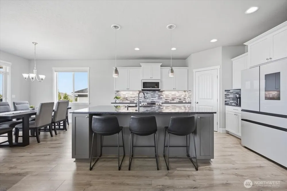 2652 W 44th Place Kennewick, WA 99337
