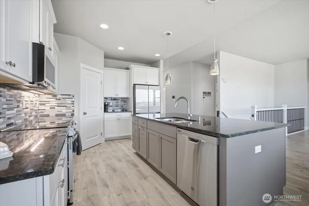 2652 W 44th Place Kennewick, WA 99337