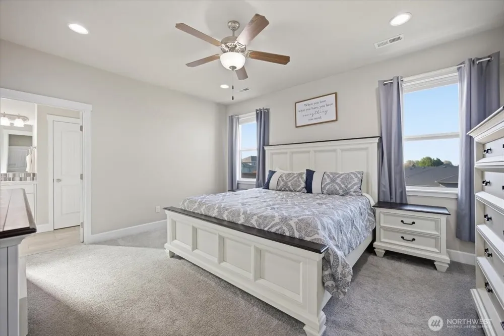 2652 W 44th Place Kennewick, WA 99337