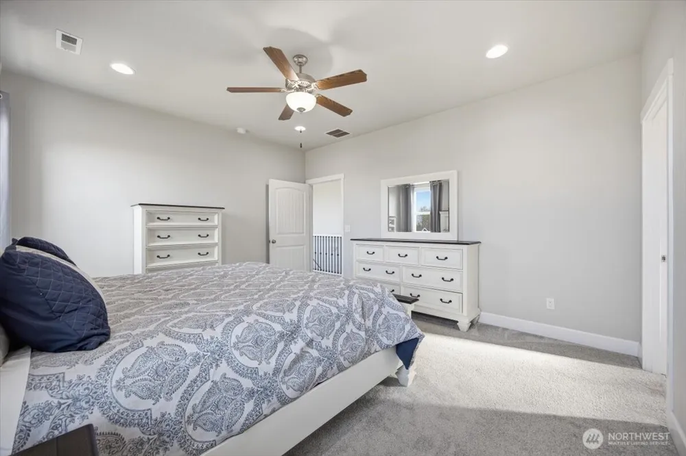 2652 W 44th Place Kennewick, WA 99337