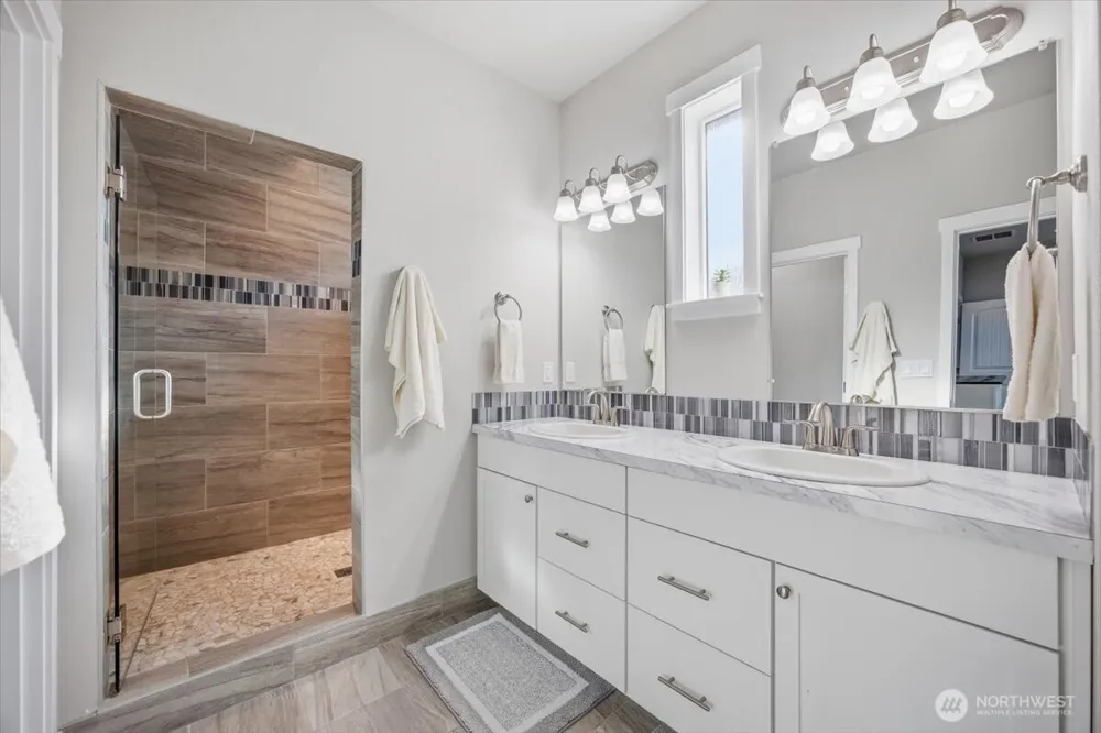 2652 W 44th Place Kennewick, WA 99337